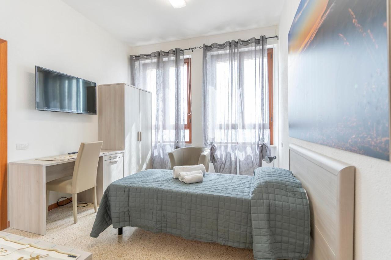 Hotel Dei Tacchi Osini Eksteriør bilde