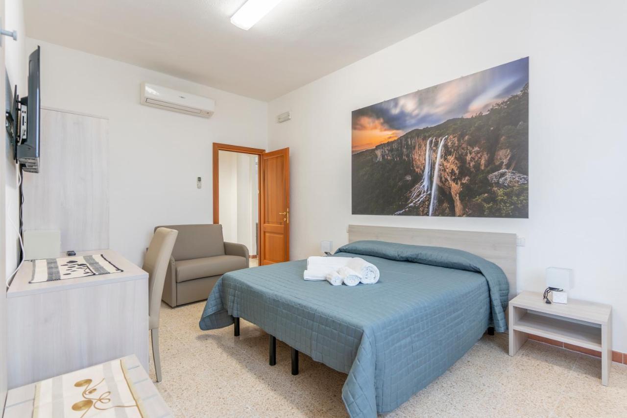 Hotel Dei Tacchi Osini Eksteriør bilde